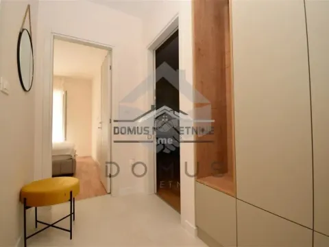 Izdavanje, jednosoban stan, 50m², Central Point, Podgorica - image 7