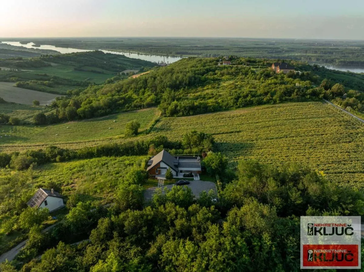 Rent, house, 300m², Sremski Karlovci, Novi Sad