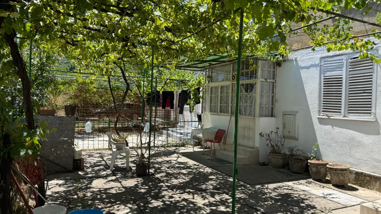 Sale, three bedroom apartment, 90m², Centar, Ulcinj