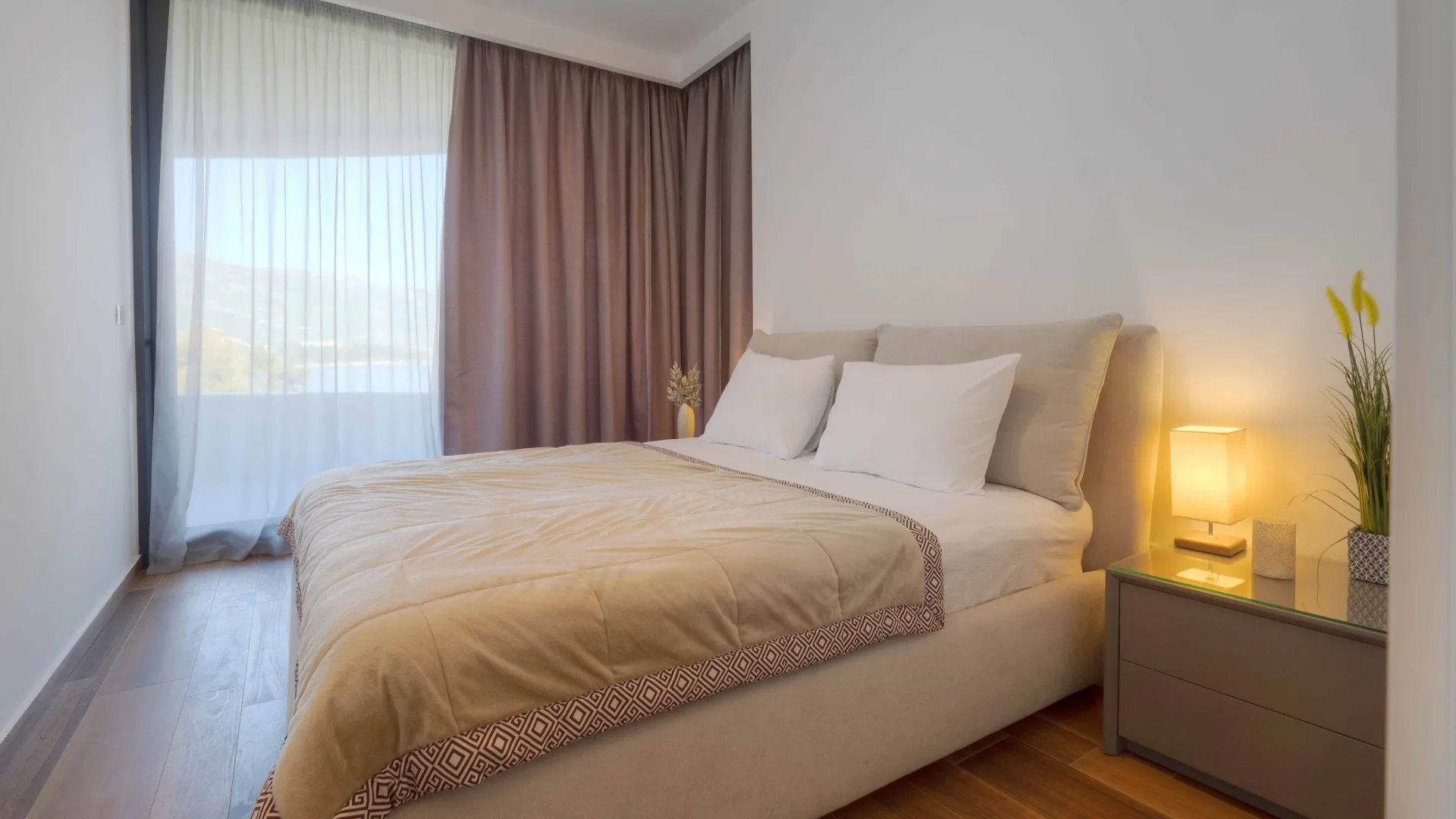 Rent, two bedroom apartment, 68m², Centar, Budva