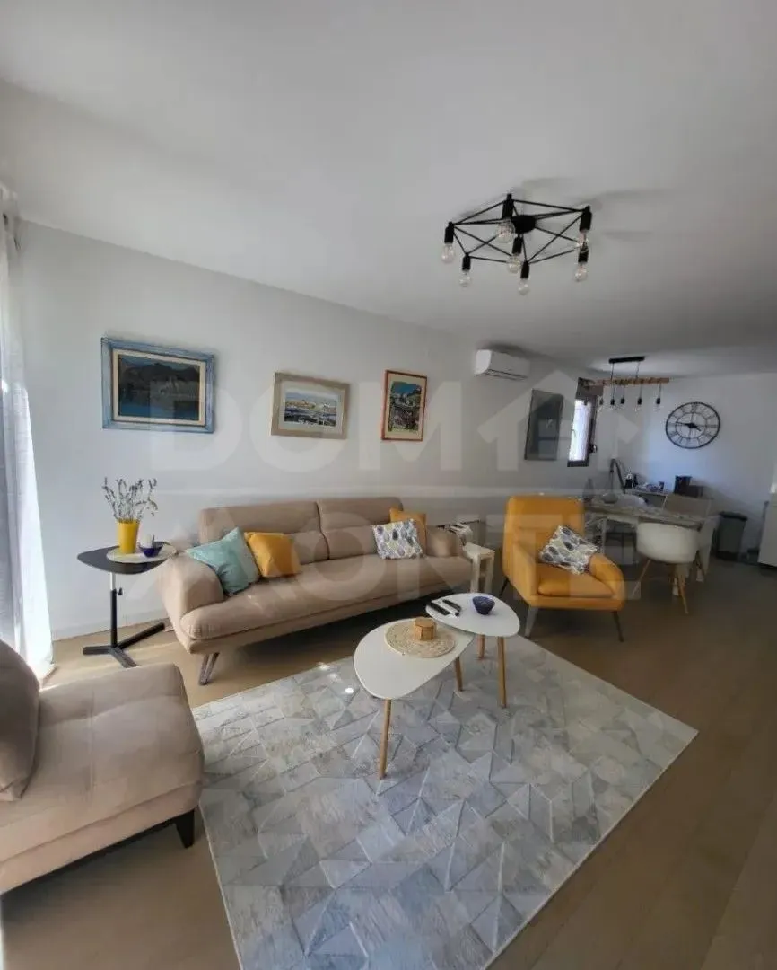 Rent, two bedroom apartment, 70m², Tivat, Crna Gora