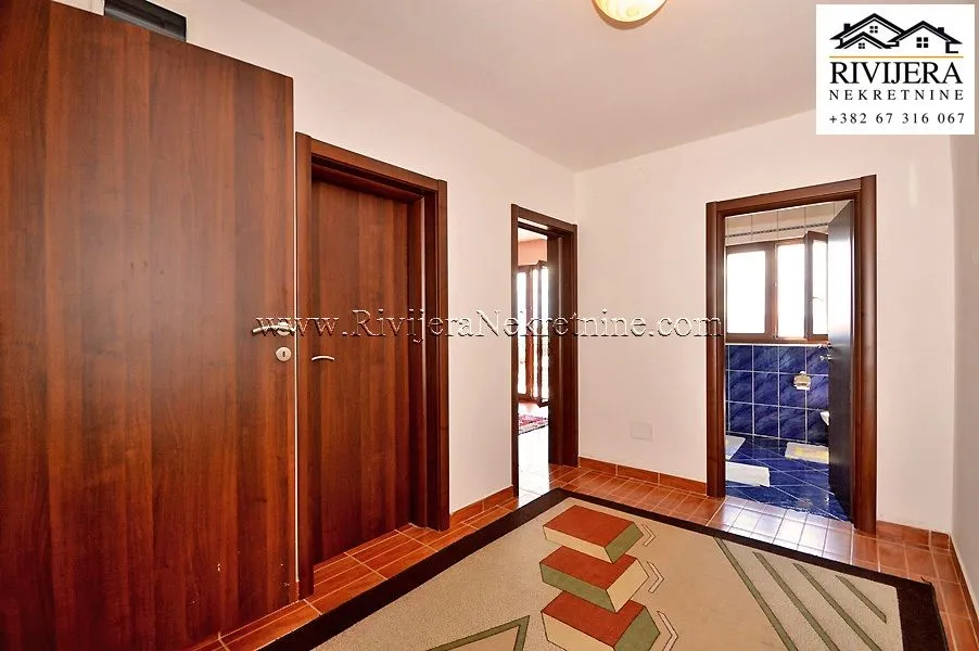 Prodaja, kuća, 260m², Baošići, Herceg Novi