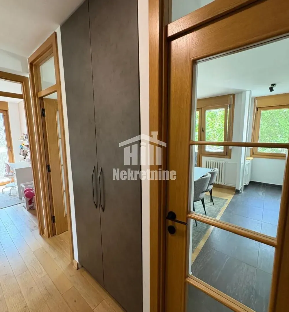 Prodaja, trosoban stan, 74m², Stari Grad, Beograd