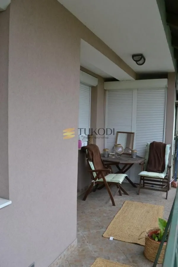 Prodaja, četvorosoban stan, 130m², Grbavica, Novi Sad Sve Podlokacije