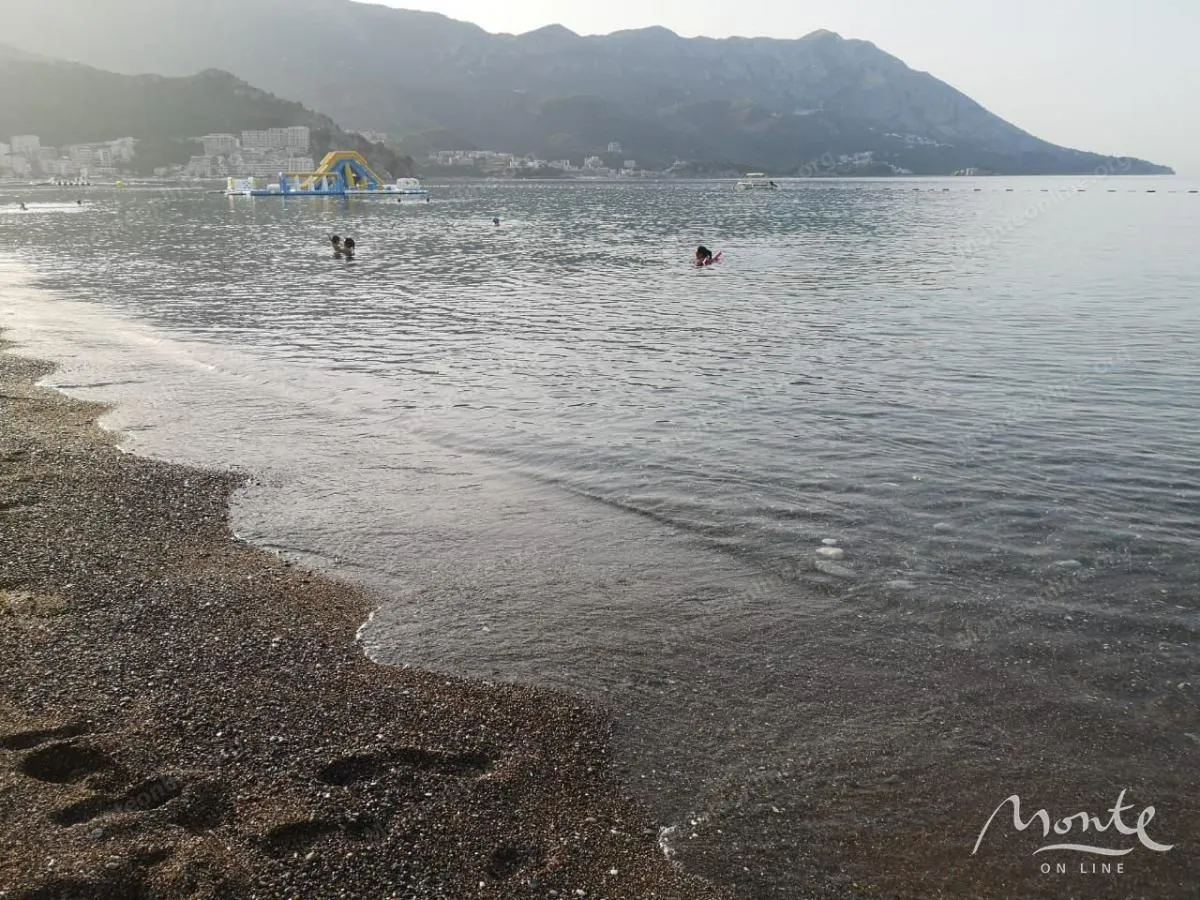 Prodaja, dvosoban stan, 84m², Bečići, Budva