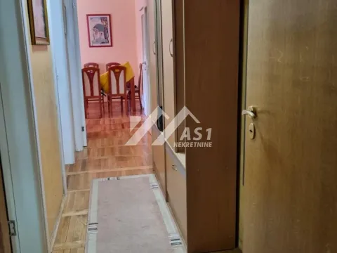 Izdavanje, dvosoban stan, 50m², Bulevar Oslobodjenja, Novi Sad Sve Podlokacije - image 4