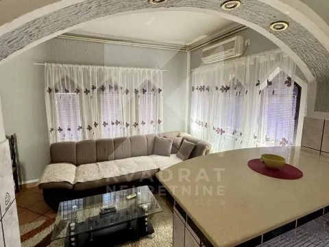Rent, two bedroom apartment, 76m², Zagorič, Podgorica - image 2