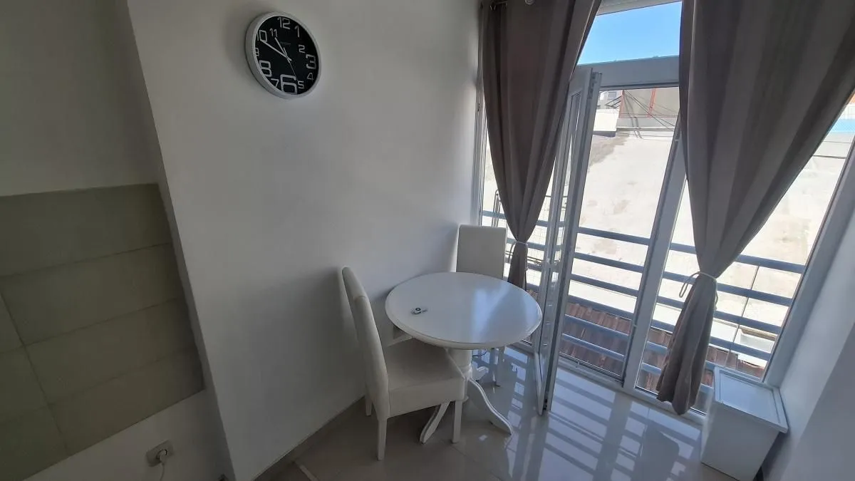 Prodaja, jednosoban stan, 24m², Centar, Novi Sad