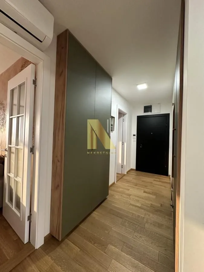 Prodaja, četvorosoban stan, 80m², Nova Detelinara, Novi Sad Sve Podlokacije