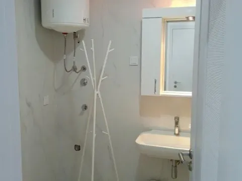 Izdavanje, stan, 39m², Bečići, Budva - image 9