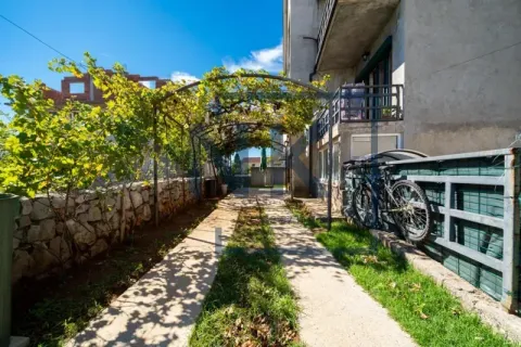 Prodaja, kuća, 136m², 1 maj, Podgorica - image 5