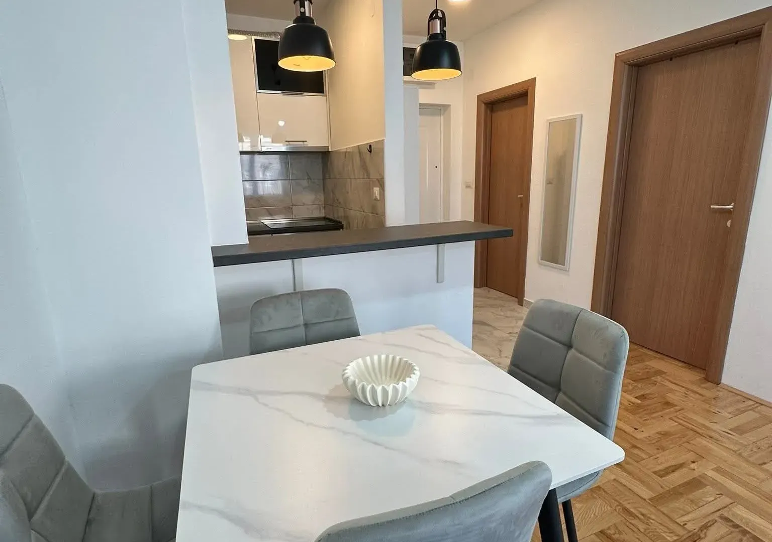 Izdavanje, jednosoban stan, 47m², Ljubović, Podgorica