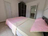 Rent, one bedroom apartment, 35m², Bulevar, Budva - image 11