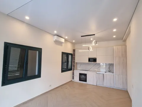 Prodaja, dvosoban stan, 80m², Dobrota, Kotor - image 4