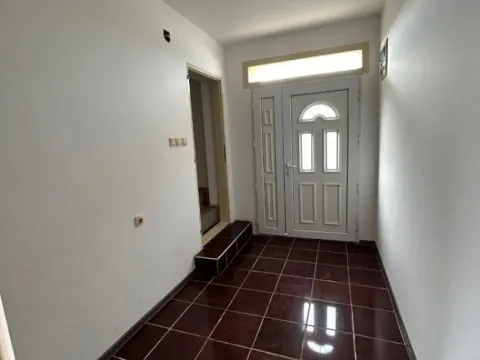 Sale, house, 192m², Mužlja, Zrenjanin - image 2