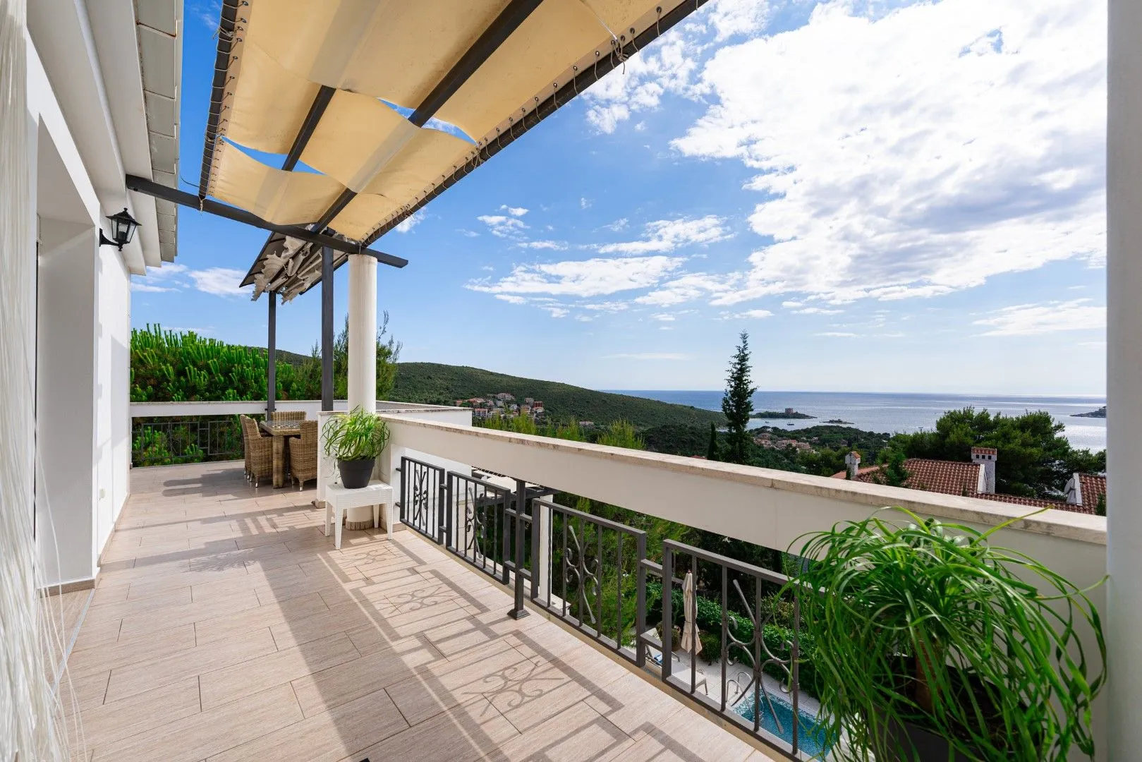 Prodaja, kuća, 357m², Žanjice, Herceg Novi