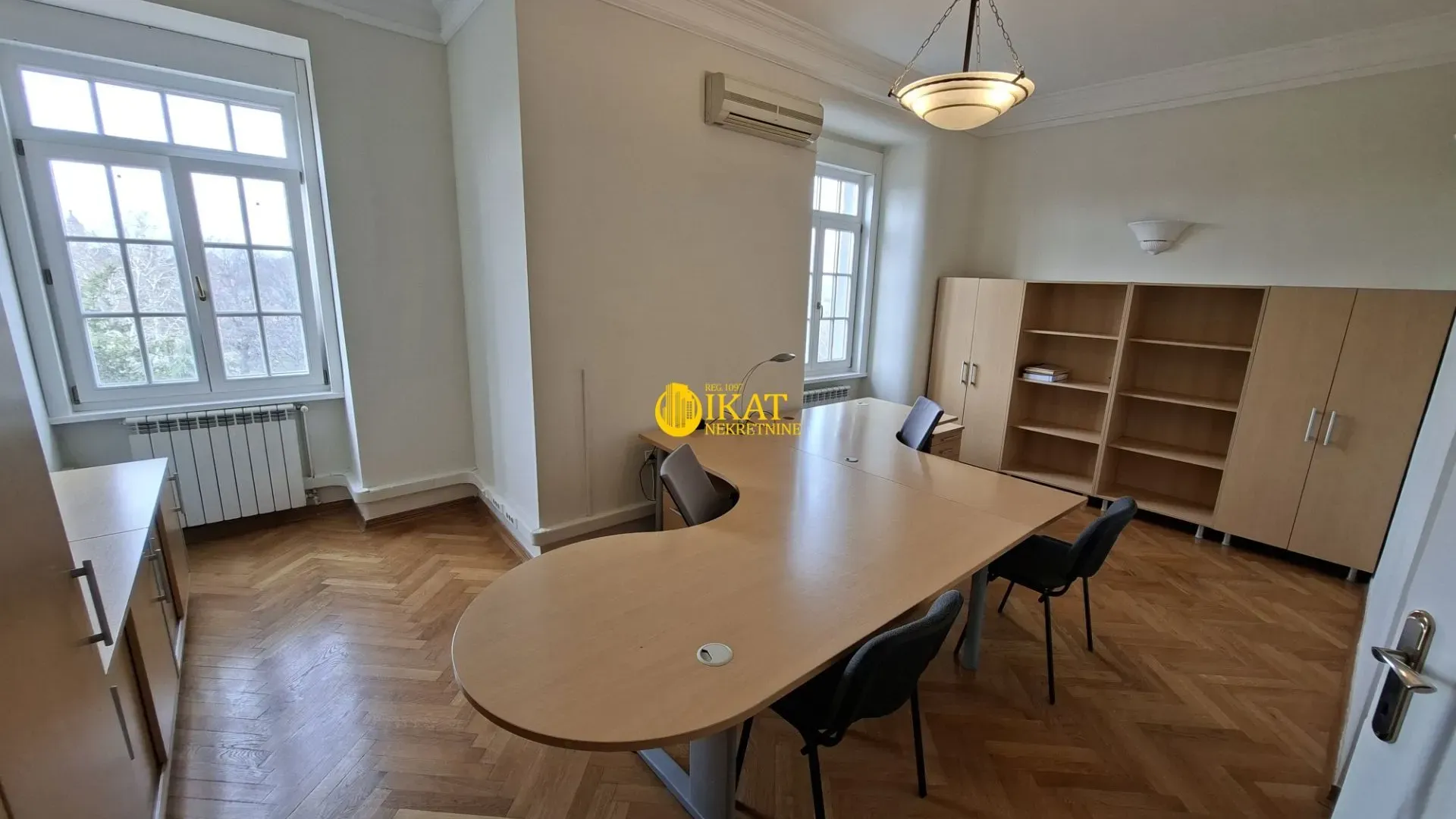 Izdavanje, poslovni prostor, 130m², Kalemegdan, Beograd