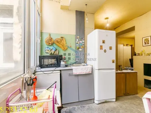 Sale, two bedroom apartment, 86m², Kalenić Pijaca, Vračar Sve Podlokacije - image 9