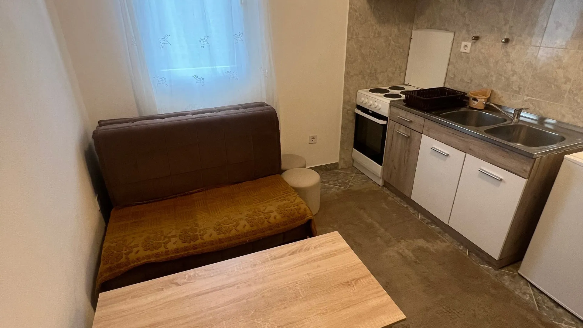 Rent, one bedroom apartment, 35m², Bjeliši, Bar