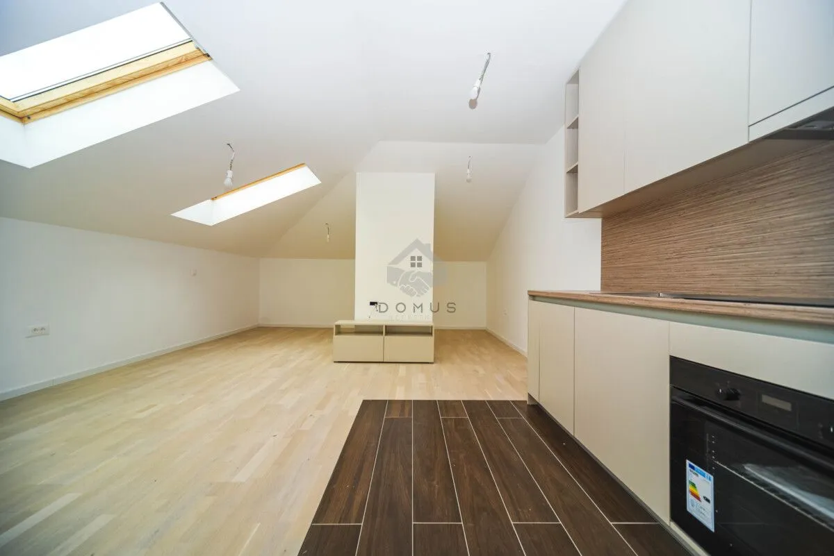 Prodaja, jednosoban stan, 54m², Tološi, Podgorica