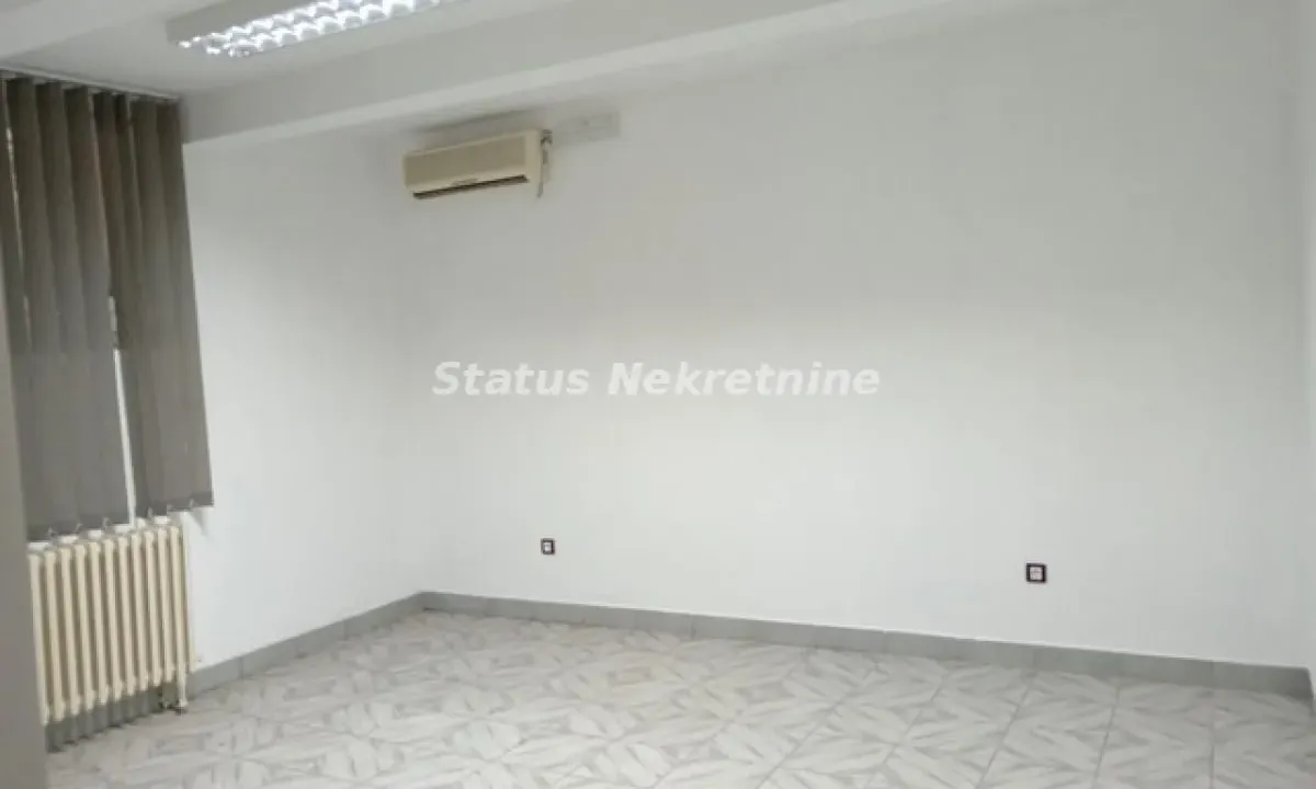 Prodaja, trosoban stan, 84m², Stari grad, Novi Sad