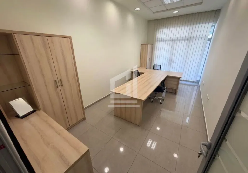 Rent, office space, 155m², Stari Aerodrom, Podgorica