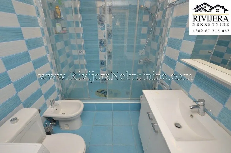 Prodaja, trosoban stan, 102m², Kumbor, Herceg Novi