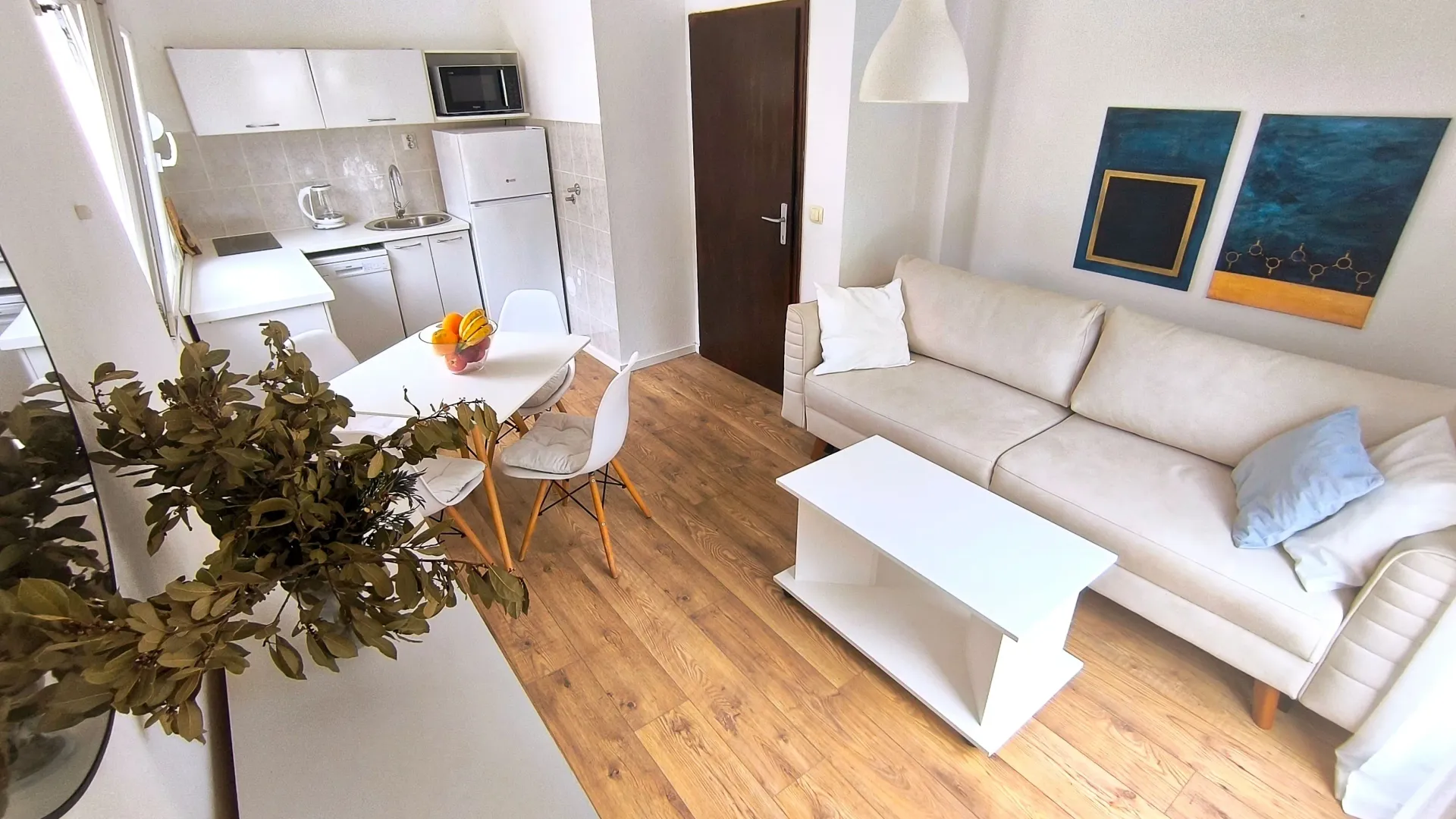 Izdavanje, jednosoban stan, 43m², Lazi, Budva