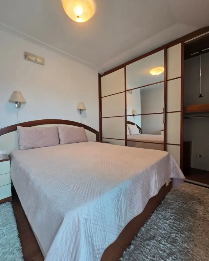 Prodaja, trosoban stan, 130m², Stari Aerodrom, Podgorica