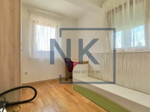 Izdavanje, dvosoban stan, 52m², Centar, Podgorica - image 9