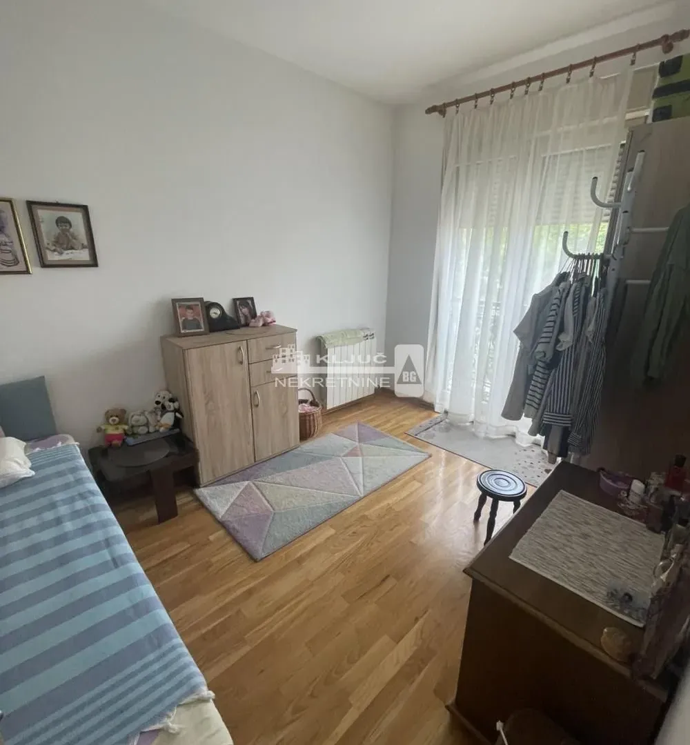 Prodaja, dvosoban stan, 64m², Savski Venac, Beograd