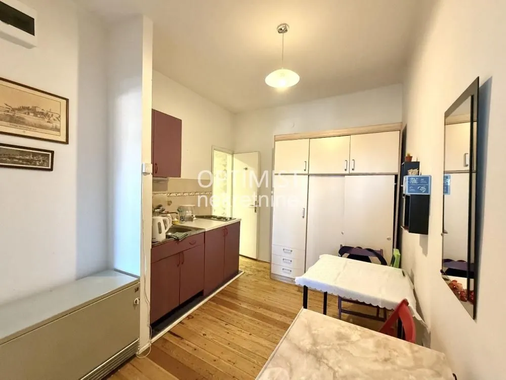 Sale, one bedroom apartment, 43m², Stari Grad, Beograd