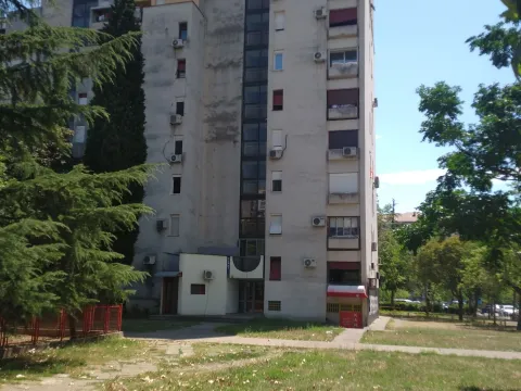 Sale, office space, 79m², Blok 5, Podgorica - image 2