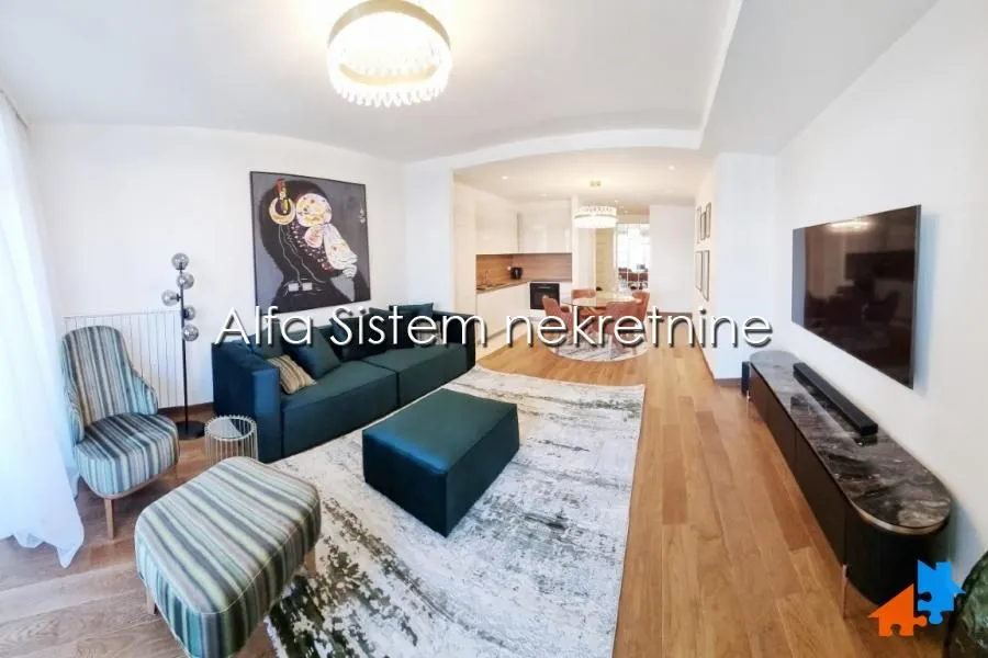 Izdavanje, trosoban stan, 83m², Savski Venac, Beograd