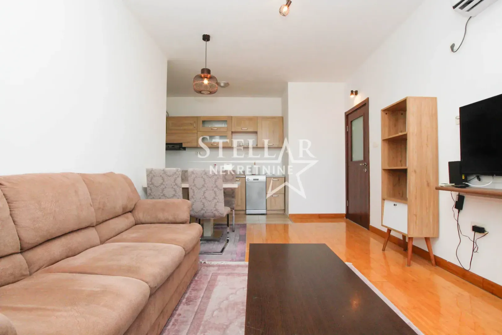 Prodaja, dvosoban stan, 64m², Pobrežje, Podgorica