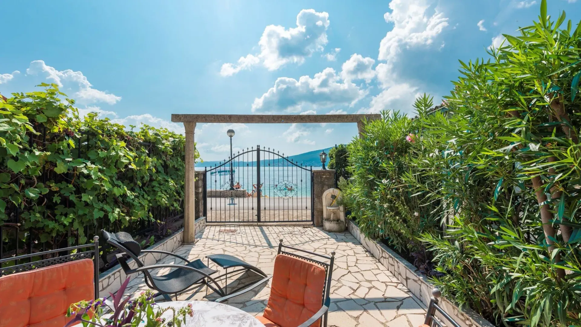 Sale, house, 95m², Baošići, Herceg Novi