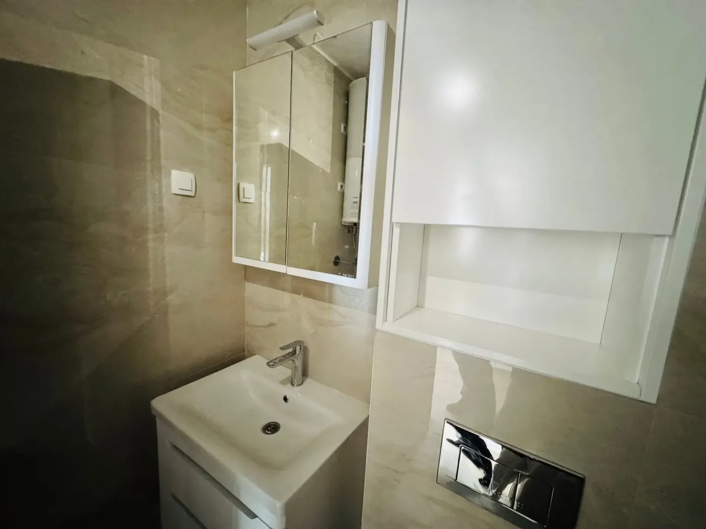 Sale, two bedroom apartment, 52m², Bečići, Budva