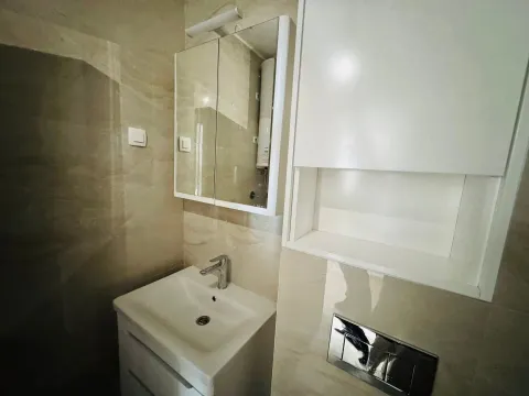 Sale, two bedroom apartment, 52m², Bečići, Budva - image 15