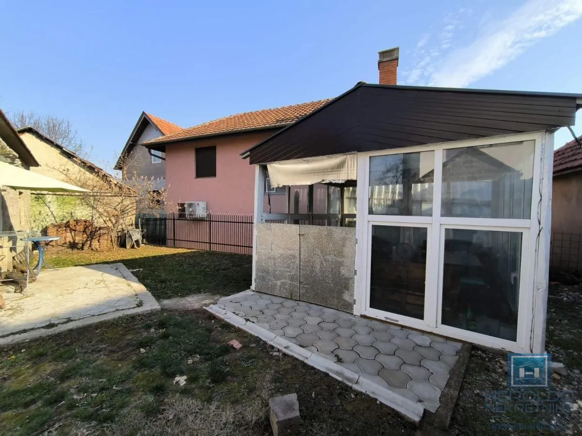 Prodaja, kuća, 163m², Ćuprija, Srbija