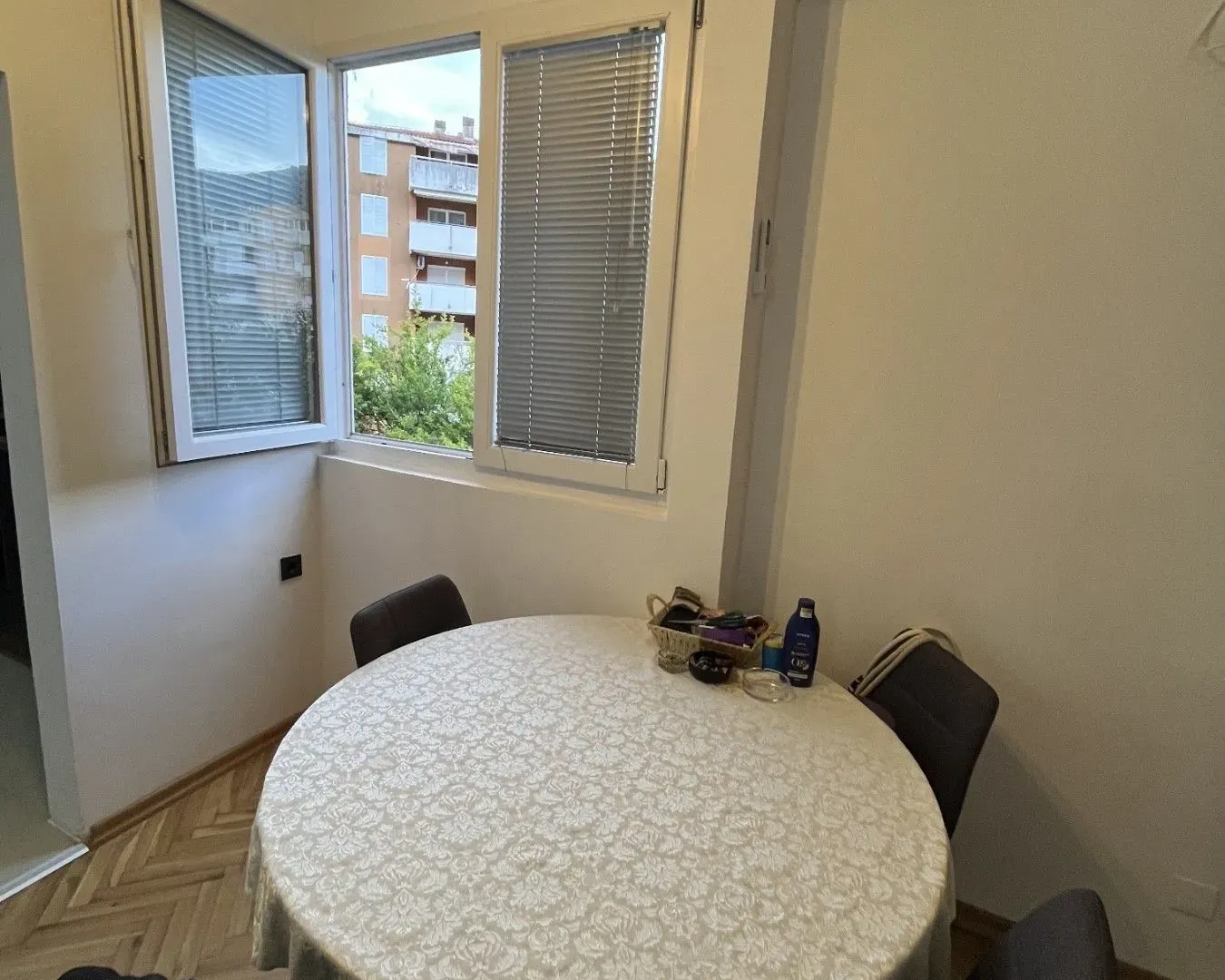 Rent, one bedroom apartment, 53m², Babilonija, Budva