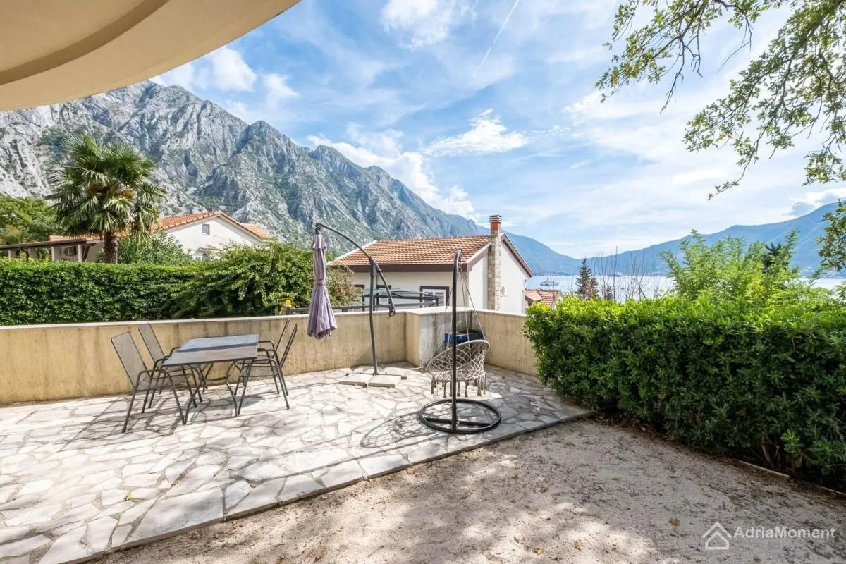 Sale, two bedroom apartment, 79m², Orahovac, Kotor