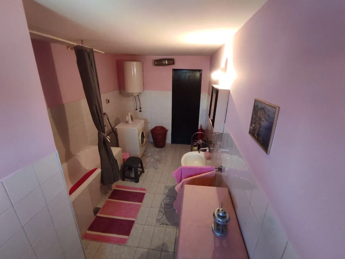 Prodaja, petosoban stan, 130m², Centar, Kraljevo