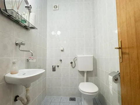 Prodaja, dvosoban stan, 82m², Zagorič, Podgorica - image 12