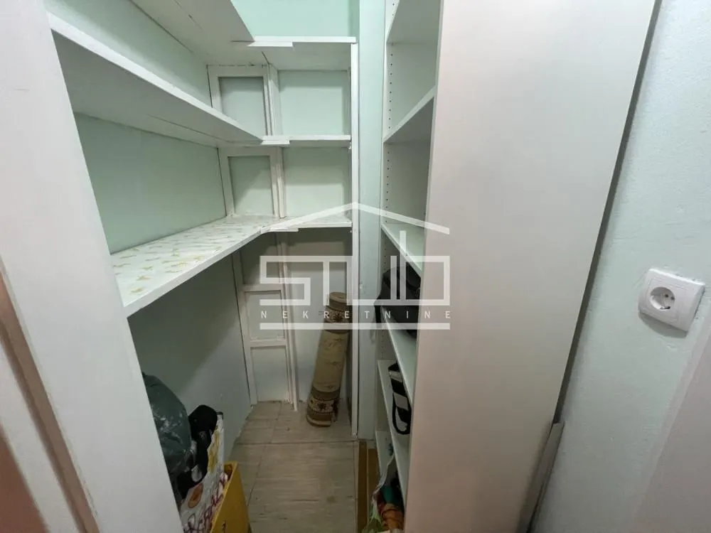 Rent, two bedroom apartment, 51m², Julino Brdo, Beograd