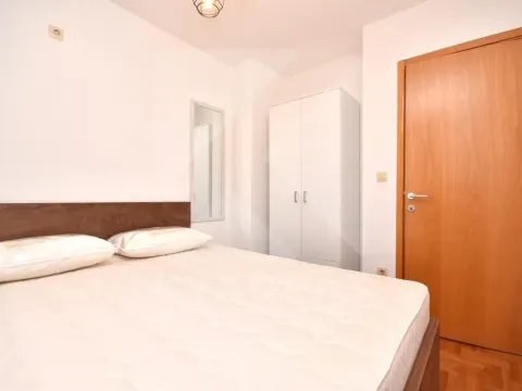 Prodaja, jednosoban stan, 40m², Stari Aerodrom, Podgorica - image 6