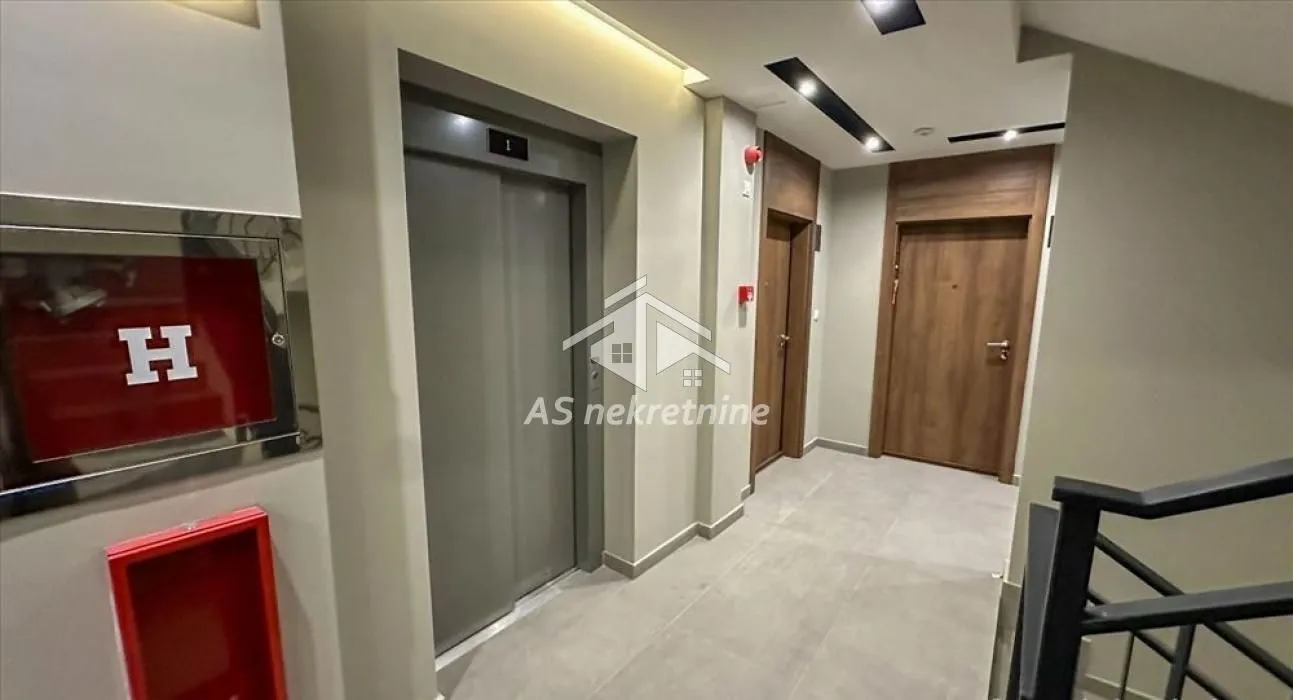 Izdavanje, trosoban stan, 62m², Trošarina, Voždovac Sve Podlokacije