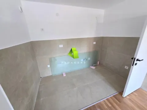Sale, two bedroom apartment, 48m², Pantelej, Niš - image 7