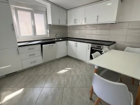 Rent, two bedroom apartment, 85m², Tomba, Bar - image 5