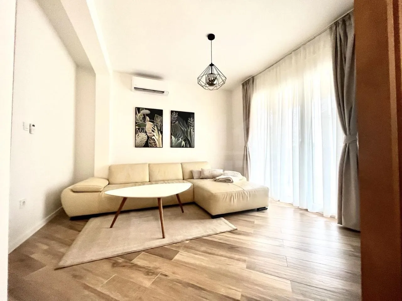 Rent, two bedroom apartment, 55m², Tivat, Crna Gora