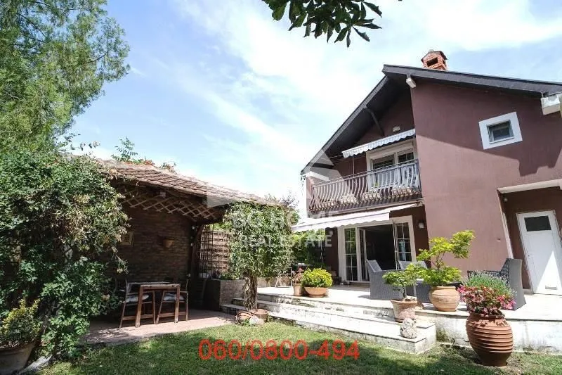 Sale, house, 188m², Palilula Sve Podlokacije, Beograd
